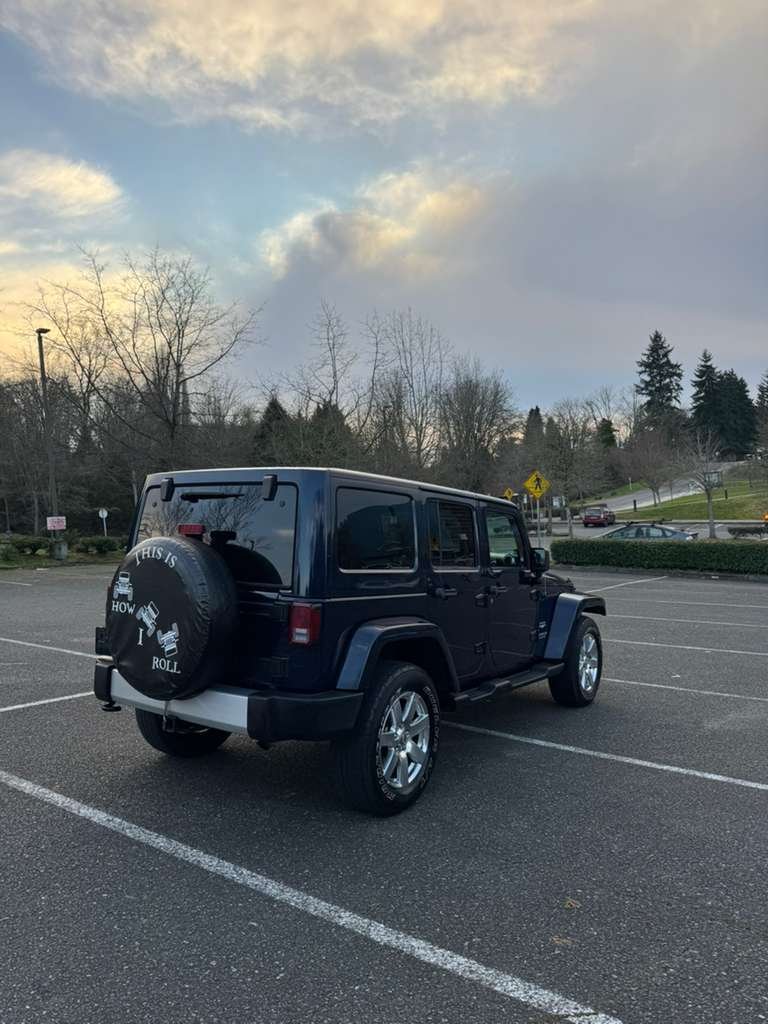2013 JEEP WRANGLER UNLIMITED SAHARA